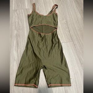 SORELLA VITA Olive and Coral romper